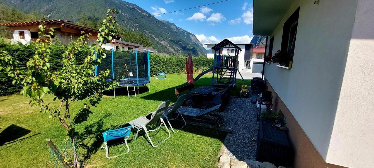 Haus Attos Apartment Umhausen Bagian luar foto