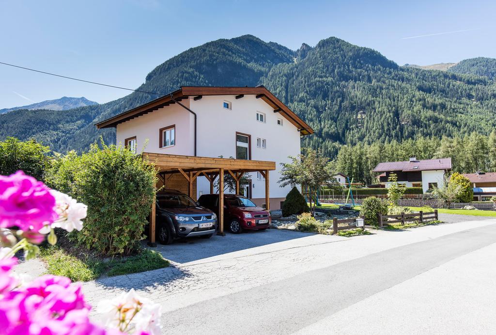 Haus Attos Apartment Umhausen Bagian luar foto
