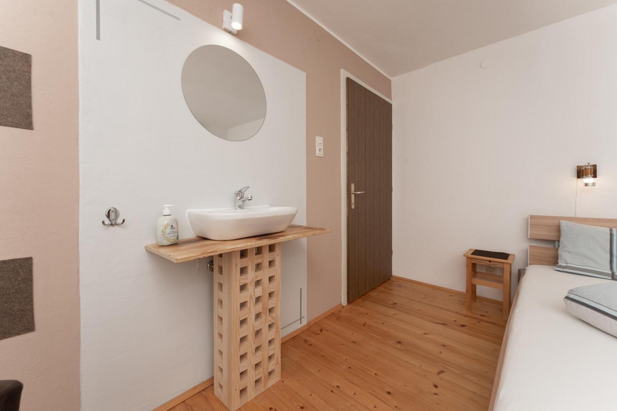 Haus Attos Apartment Umhausen Bagian luar foto