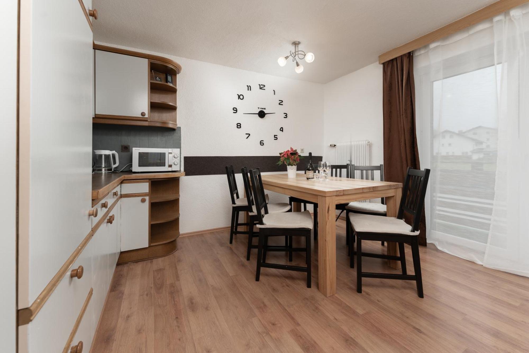 Haus Attos Apartment Umhausen Bagian luar foto